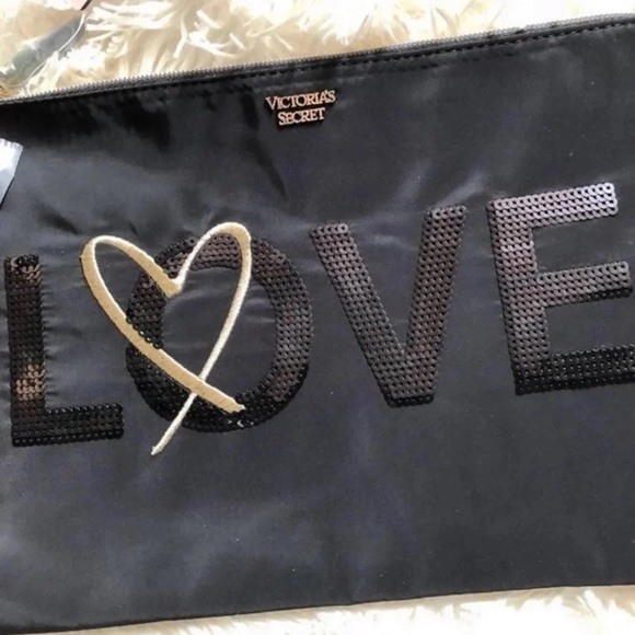 Victoria's Secret LOVE Wristlets Set of 2 NWT - Picture 2 of 9